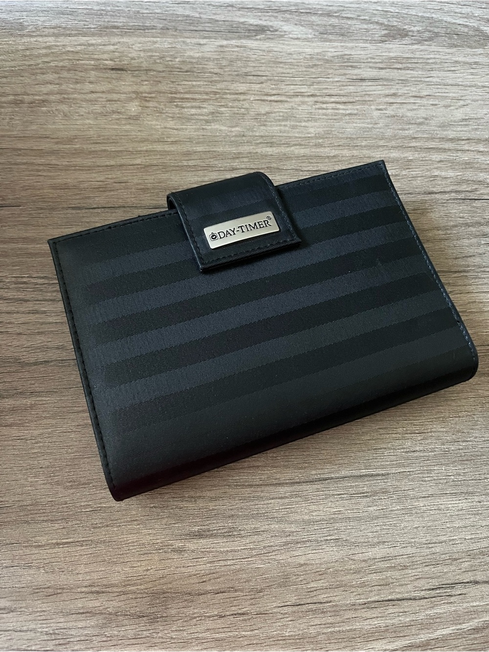 DAY-TIMER Black Striped Vinyl 6-Ring Organizer Binder Planner Cover Snap Close